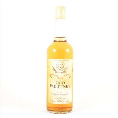 Lot 590 - OLD PULTENEY - 10 years old - 1970s bottling.