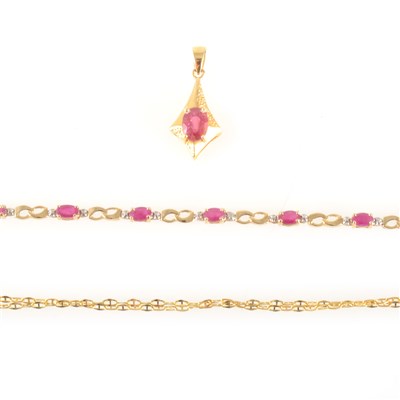 Lot 177 - A Burmese ruby bracelet , a ruby pendant and a yellow metal chain.