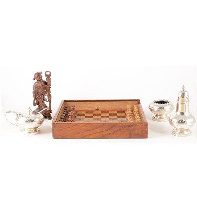 Lot 101 - A travelling chess set; etc.