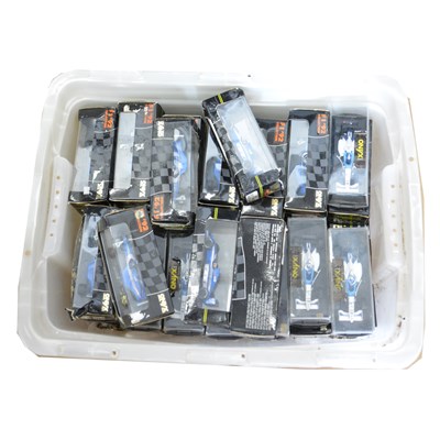 Lot 303 - Onyx 1:43 scale F1 model cars; 25+ models