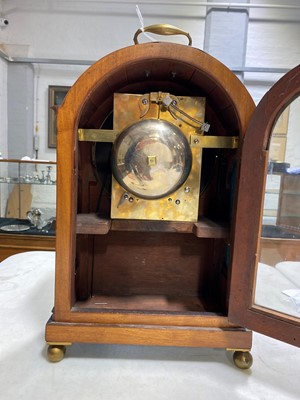 Lot 397 - A Regency mahogany bracket clock