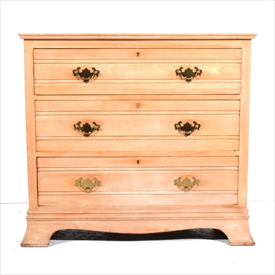 Lot 497 - A Victorian satin walnut chest of drawers
