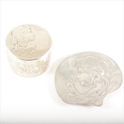 Lot 93 - An Art Nouveau polished pewter powder box and cover, by WMF, and another dish.