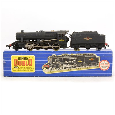 Lot 91 - Hornby Dublo OO gauge locomotive; 3224 2-8-0 8F Goods Locomotive and Tender LMR, in blue striped box.