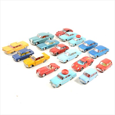 Lot 130 - Seventeen loose Dinky and Corgi die-cast models.