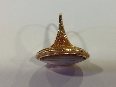 Lot 37 - A 19th Century three colour gold ring.