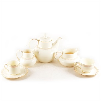 Lot 107 - Royal Doulton, table service, Cassandra pattern; and other pottery.