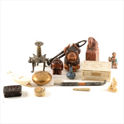 Lot 196 - A Japanese gold lacquer circular box, and a collection of other Asian artefacts