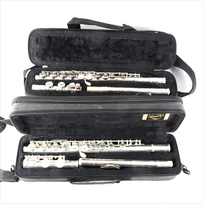 Lot 134 - Two Windcraft flutes, both cased