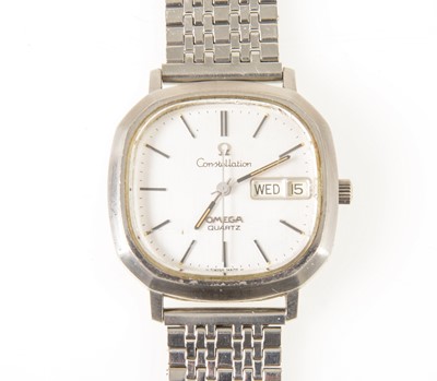 Lot 167 - Omega - a gentleman's Constellation quartz steel wrist watch.