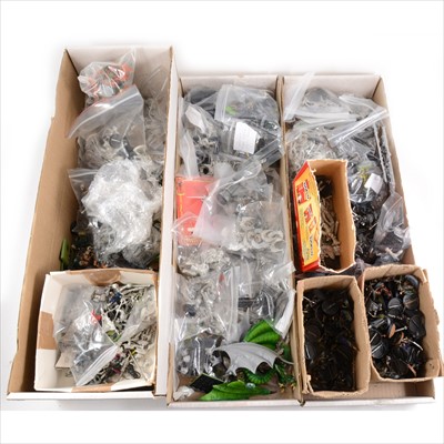 Lot 327 - Warhammer figures and books; a large quantity of figures, mostly metal, spare parts, bases, mostly Fantasy series