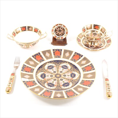 Lot 28 - A collection of Royal Crown Derby, Old Imari ware