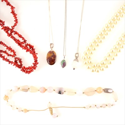 Lot 250 - A collection of costume jewellery beads.