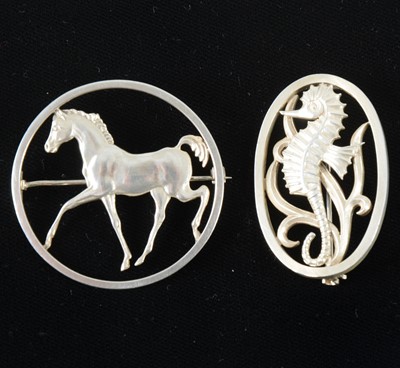 Lot 79 - Geoffrey Bellamy for Ivan Tarratt two silver brooches.