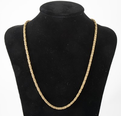 Lot 111 - A 9 carat yellow gold chain necklace.