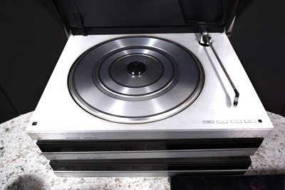 Lot 54 - Music system and speakers