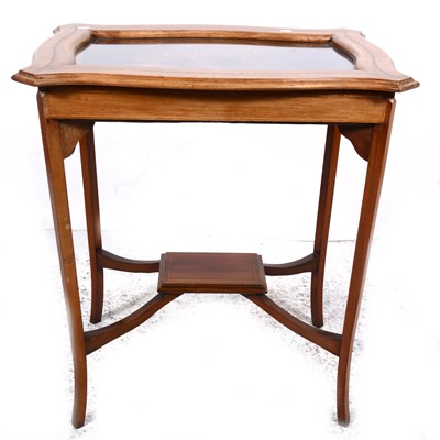 Lot 109 - An Edwardian inlaid mahogany table cabinet