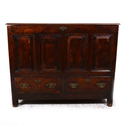 Lot 536 - A joined oak mule chest, 18th Century
