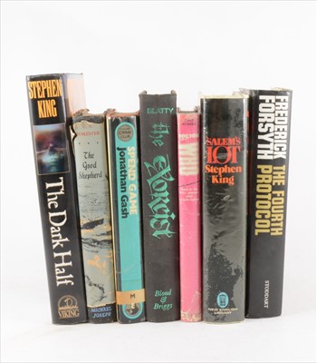 Lot 56 - One tray of books including David Whitaker 'Doctor Who', 1964, pink dust jacket, 1st ed.