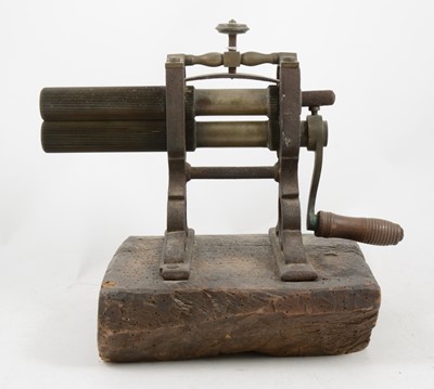 Lot 1108 - Vintage machine fluting iron