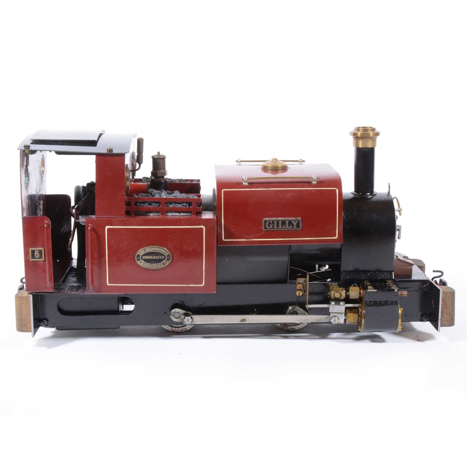 Lot 47 - Roundhouse live steam, gauge 1 / G scale, 32mm locomotive, 'Gilly' 0-4-0, maroon, in case.