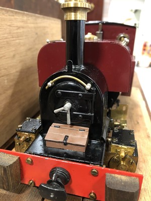 Lot 47 - Roundhouse live steam, gauge 1 / G scale, 32mm locomotive, 'Gilly' 0-4-0, maroon, in case.