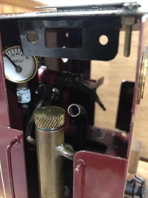 Lot 47 - Roundhouse live steam, gauge 1 / G scale, 32mm locomotive, 'Gilly' 0-4-0, maroon, in case.
