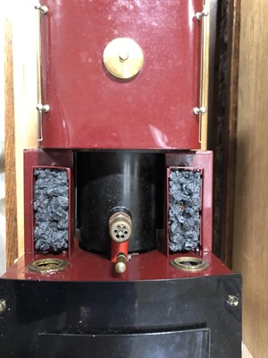 Lot 47 - Roundhouse live steam, gauge 1 / G scale, 32mm locomotive, 'Gilly' 0-4-0, maroon, in case.