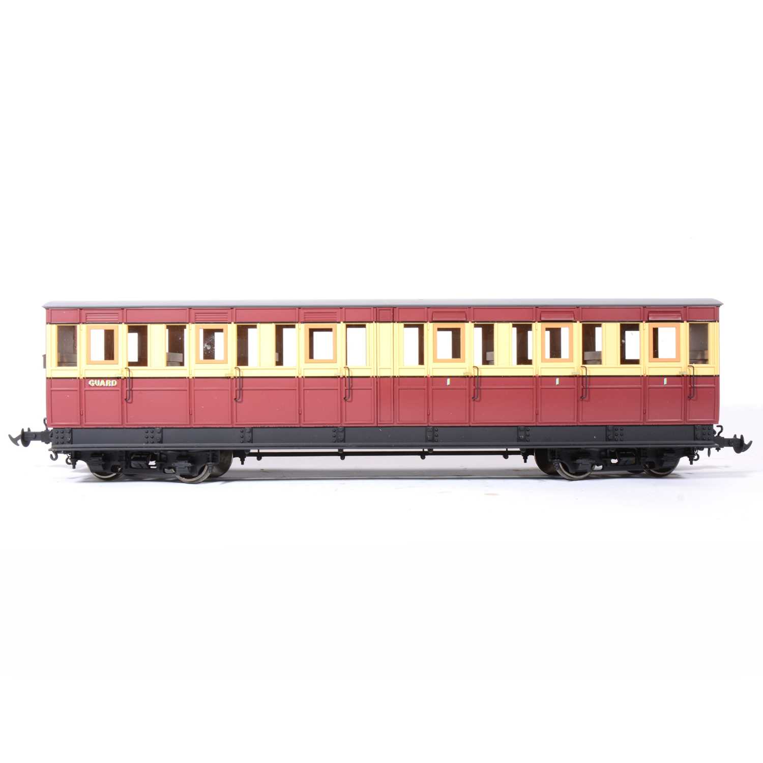 Lot 73 - Accucraft gauge 1 / G scale, 45mm, Isle of Man 'Pairs' coaches, maroon and cream, (3).