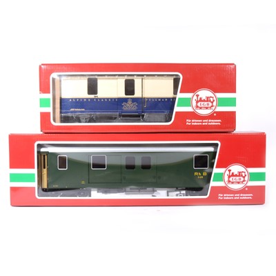 Lot 106 - Two LGB G scale, passenger coaches, RhB Alpine classic 4 no.40840, RhB baggage coach no.33690 (2).
