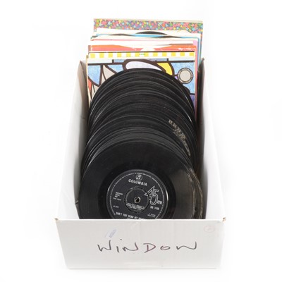 Lot 32 - Vinyl single and EP record collection; aprox 82 including, The Beatle Magical Mystery Tour etc