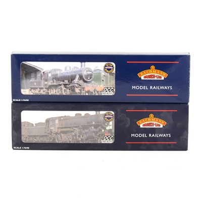 Lot 580 - Two Bachmann OO gauge model railway locomotives, 32-577 and 32-826