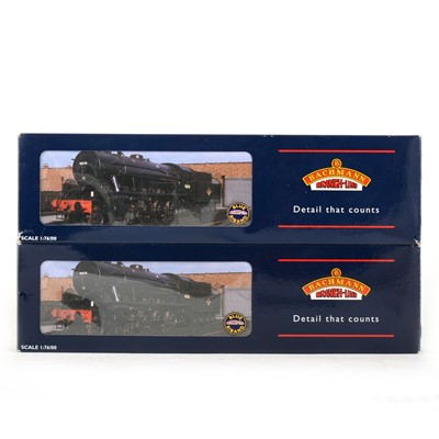 Lot 582 - Two Bachmann OO gauge model railway locomotives, 32-256 and 32-257.