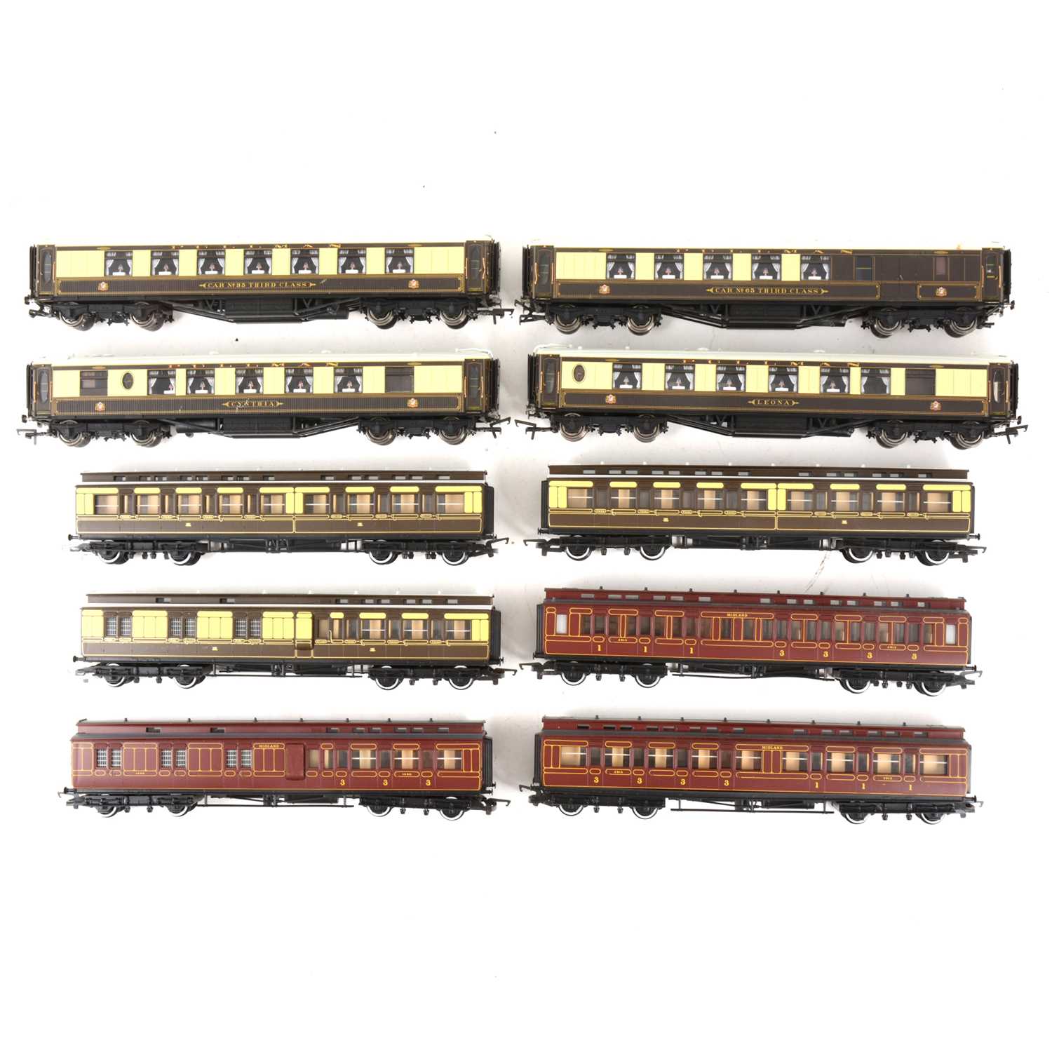 528 - Ten Hornby OO gauge model railway passenger coaches