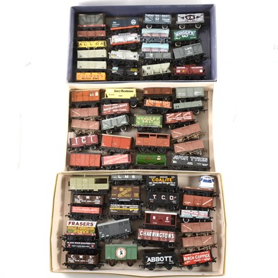 Lot 531 - Aprox 60 OO gauge model railway wagons, all loose.