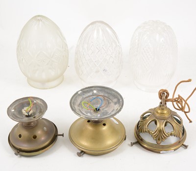 Lot 1073 - An Edwardian pendant light