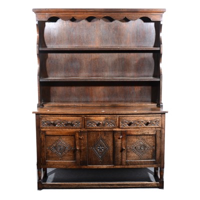 Lot 2 - An oak dresser