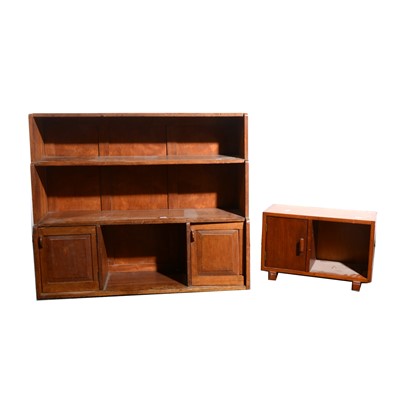 Lot 120 - A walnut table top bookcase, in the Costwold style