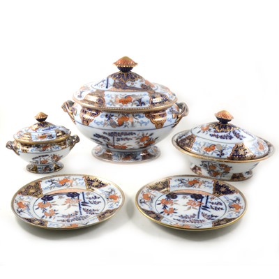 Lot 34 - Extensive Davenport stone china dinner service
