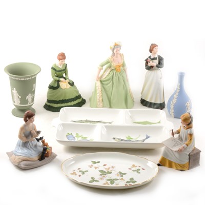 Lot 32 - Franklin porcelain Marie Antoinette, 91cm