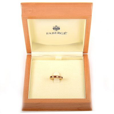 Lot 112 - Faberge - a modern red enamel and diamond set ring.