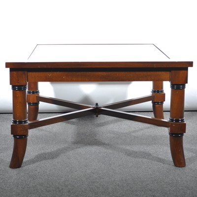 Lot 415 - A mahogany coffee table