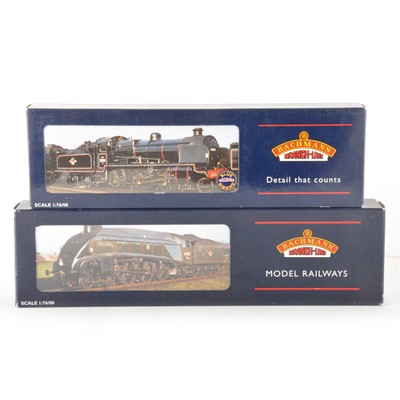 Lot 42 - Bachmann OO gauge locomotives; 32-163 and 31-952.