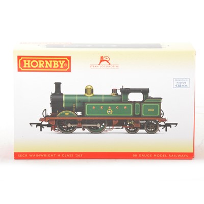 Lot 45 - Hornby OO gauge model railway locomotive; R3648 SECR Wainwright H class