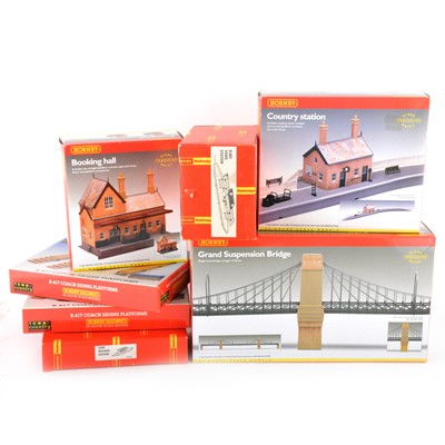 Lot 60 - OO gauge model railway track-side buildings