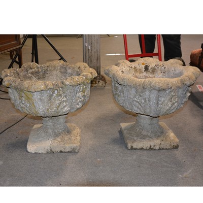 Lot 561 - Two garden urns