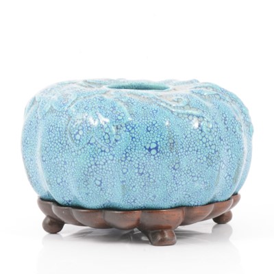 Lot 86 - Chinese porcelain inkpot.