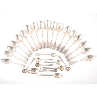 Lot 68 - Set of six William IV silver teaspoons