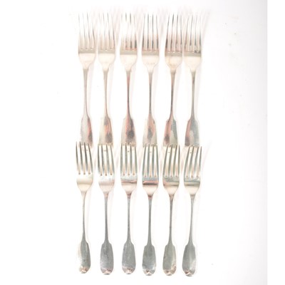 Lot 73 - A set of twelve George IV silver table forks
