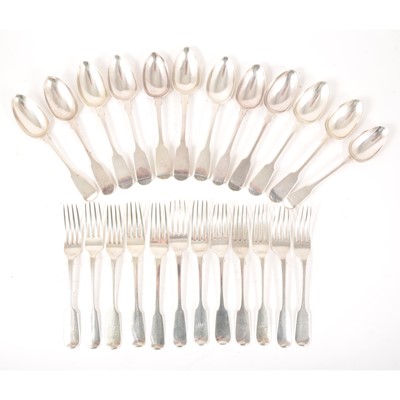 Lot 63 - A set of six William IV silver dessert spoons
